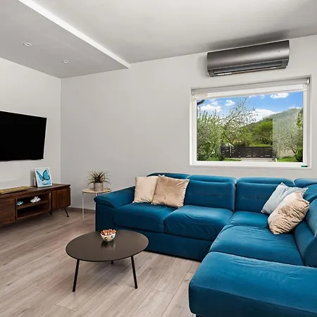 Family Friendly House With A Parking Space Ripenda Verbanci, - 24476